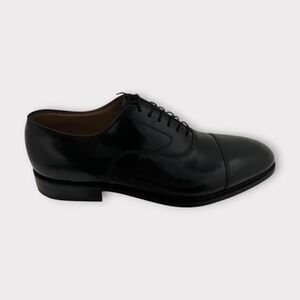 Johnston & Murphy Mens Melton Cap Toe Oxford in Black Leather. 22-2981